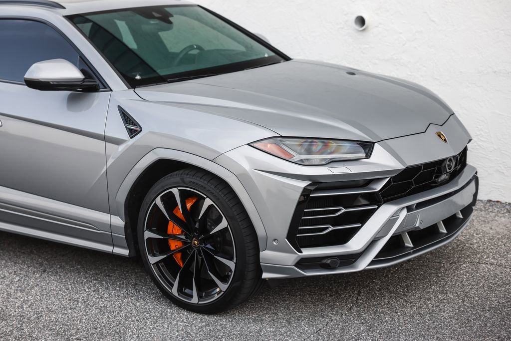 Used 2020 Lamborghini Urus AWD/4WD image 5