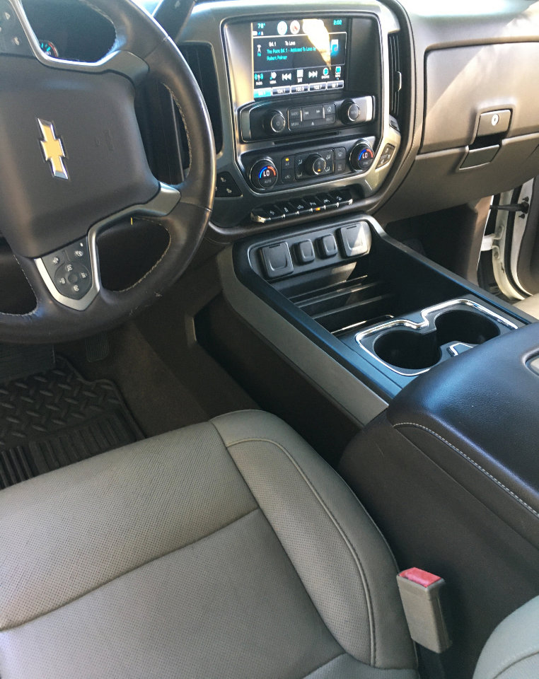 Used 2017 Chevrolet Silverado 1500 LTZ Z71 w/ LTZ Plus Package image 23