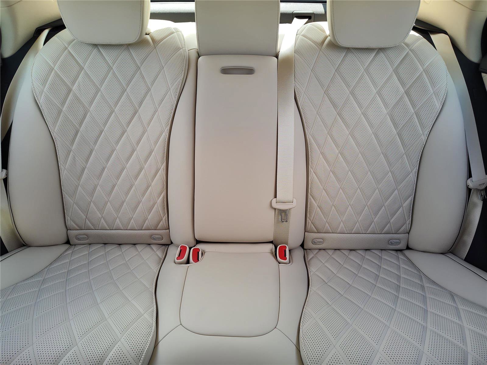 New 2025 Mercedes-Benz S 580 4MATIC Sedan image 25