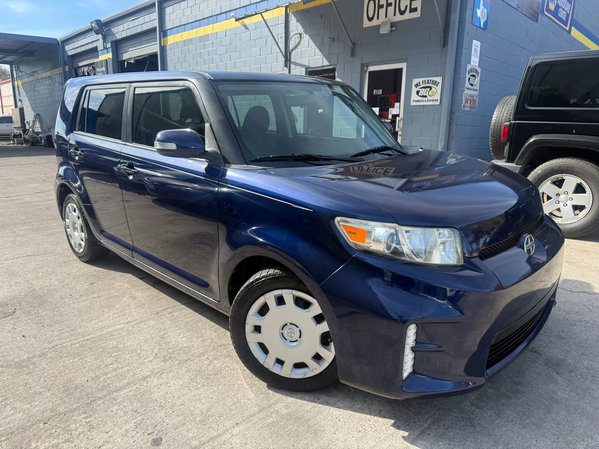 Used 2015 Scion xB Hatchback 4D