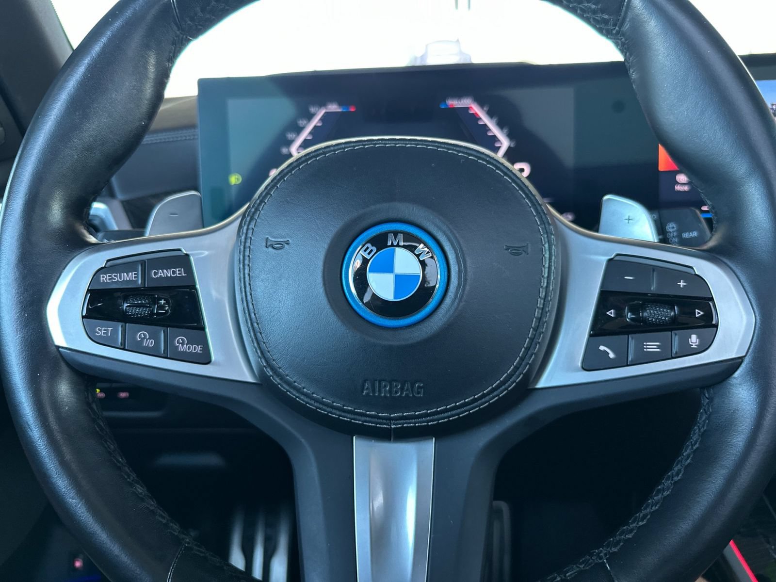 Used 2024 BMW X5 xDrive50e w/ Executive Package AWD/4WD image 25