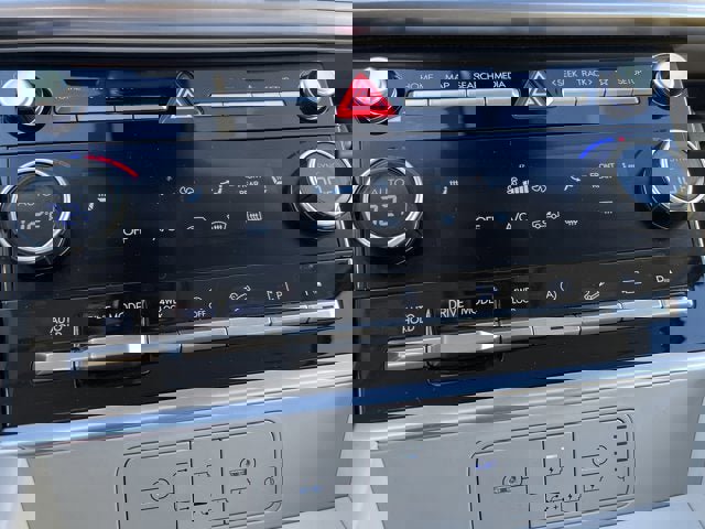 Used 2024 Hyundai Santa Fe SEL image 12