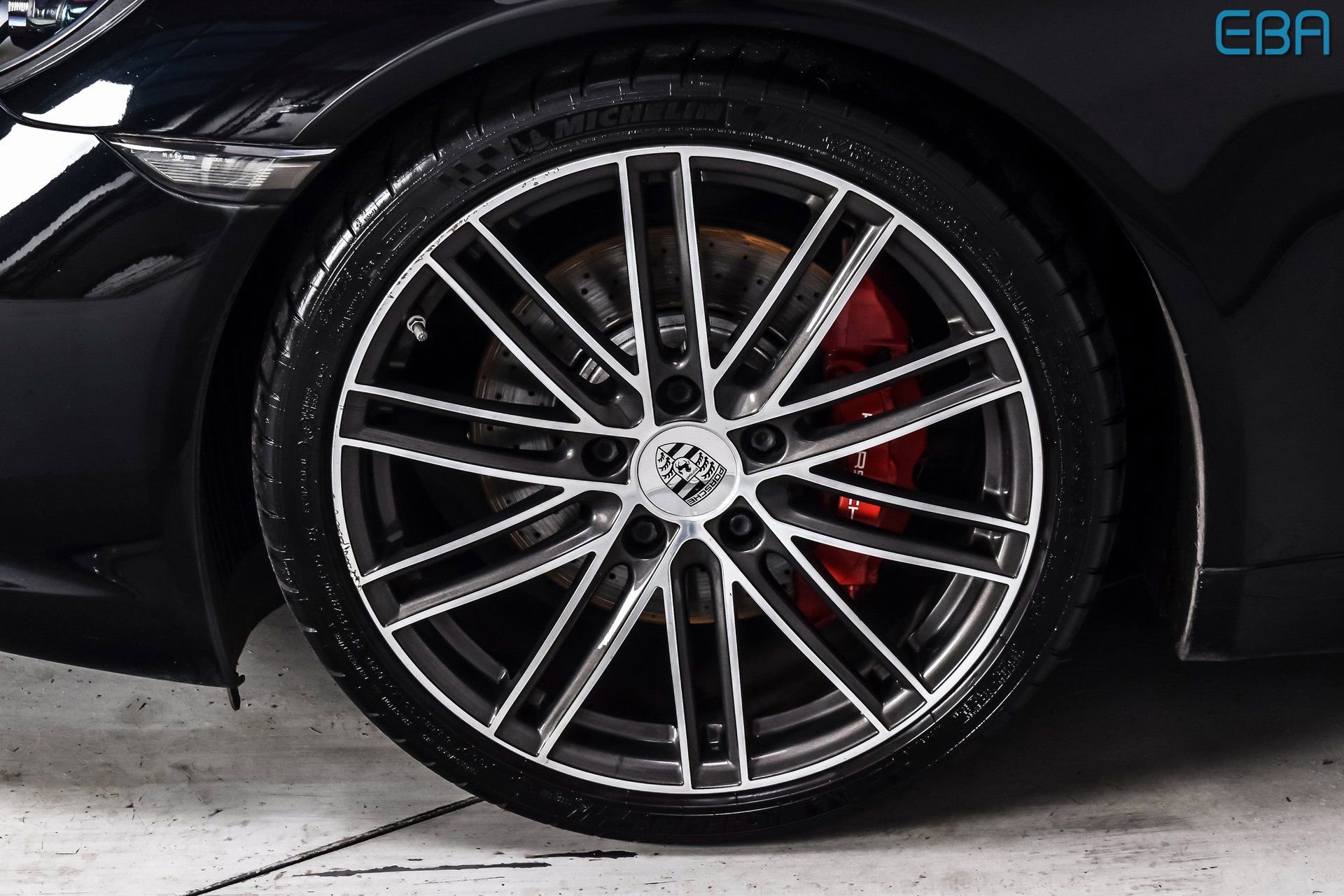 Used 2018 Porsche 911 Carrera S image 10