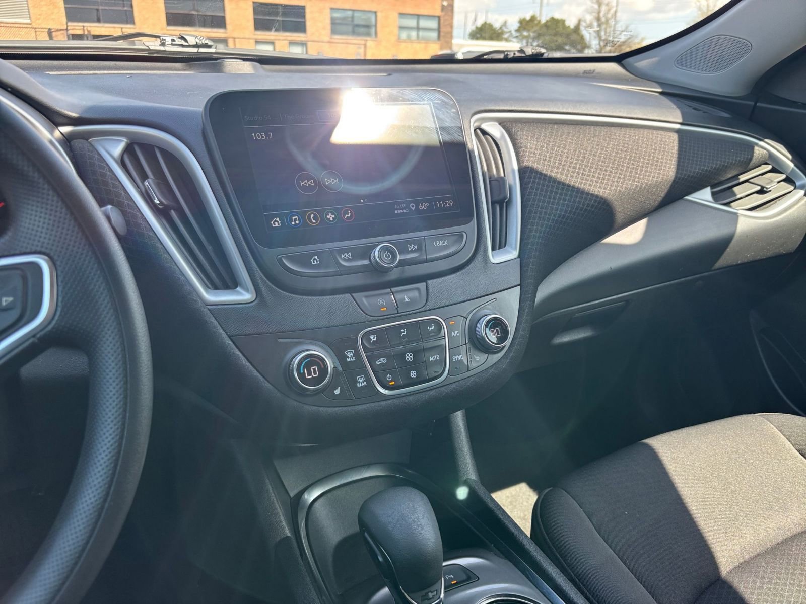 Used 2024 Chevrolet Malibu LT image 17