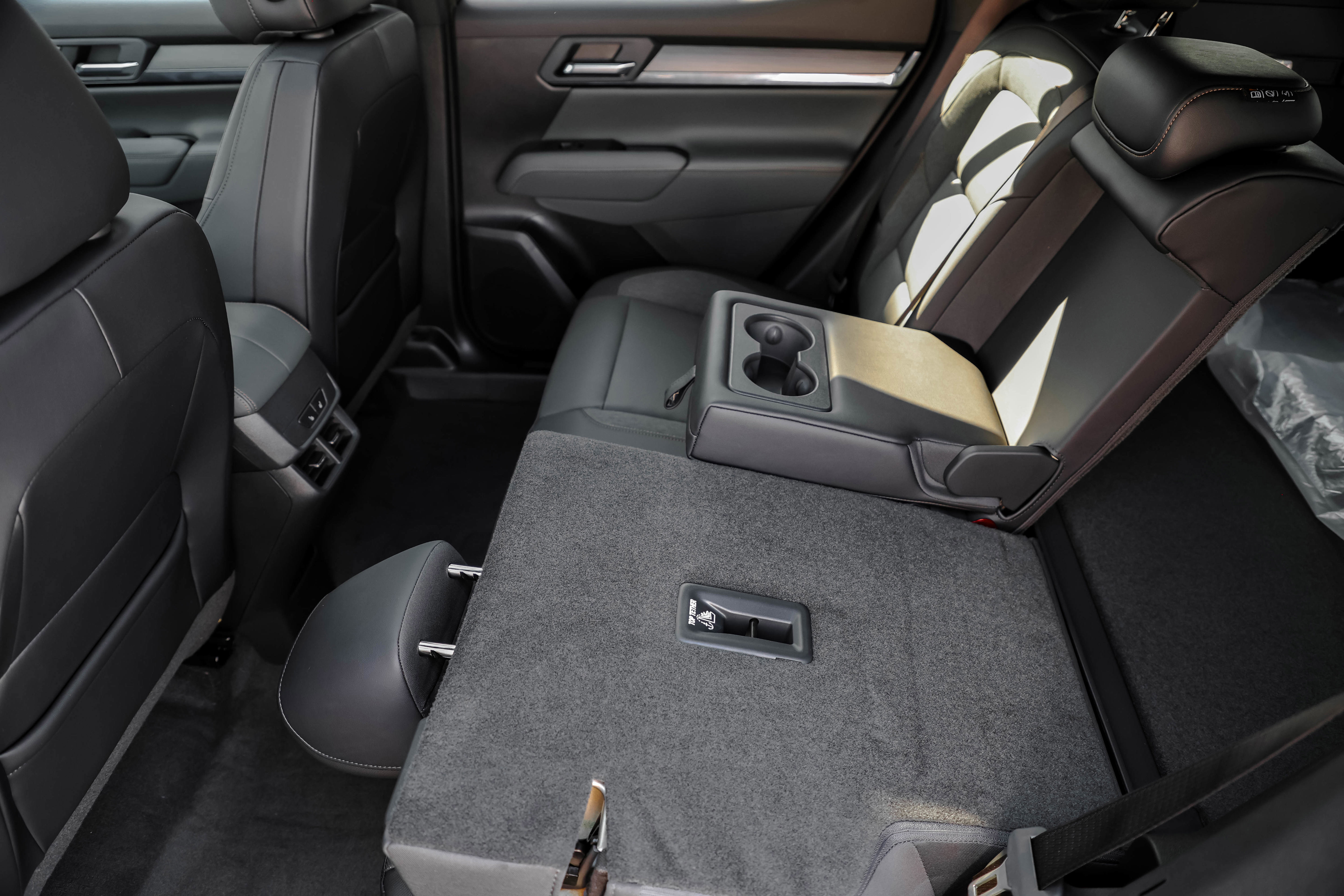 New 2026 GMC Terrain AT4 w/ Convenience Package III image 16