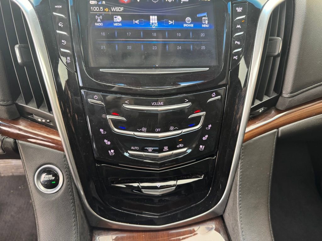 Used 2018 Cadillac Escalade ESV Luxury AWD/4WD image 27