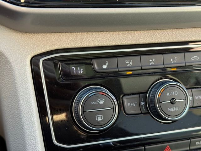 Used 2021 Volkswagen Atlas SEL R-Line image 15