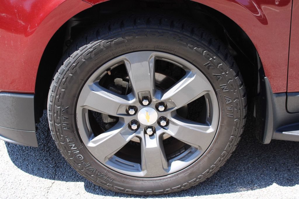 Used 2017 Chevrolet Traverse LT AWD/4WD image 38