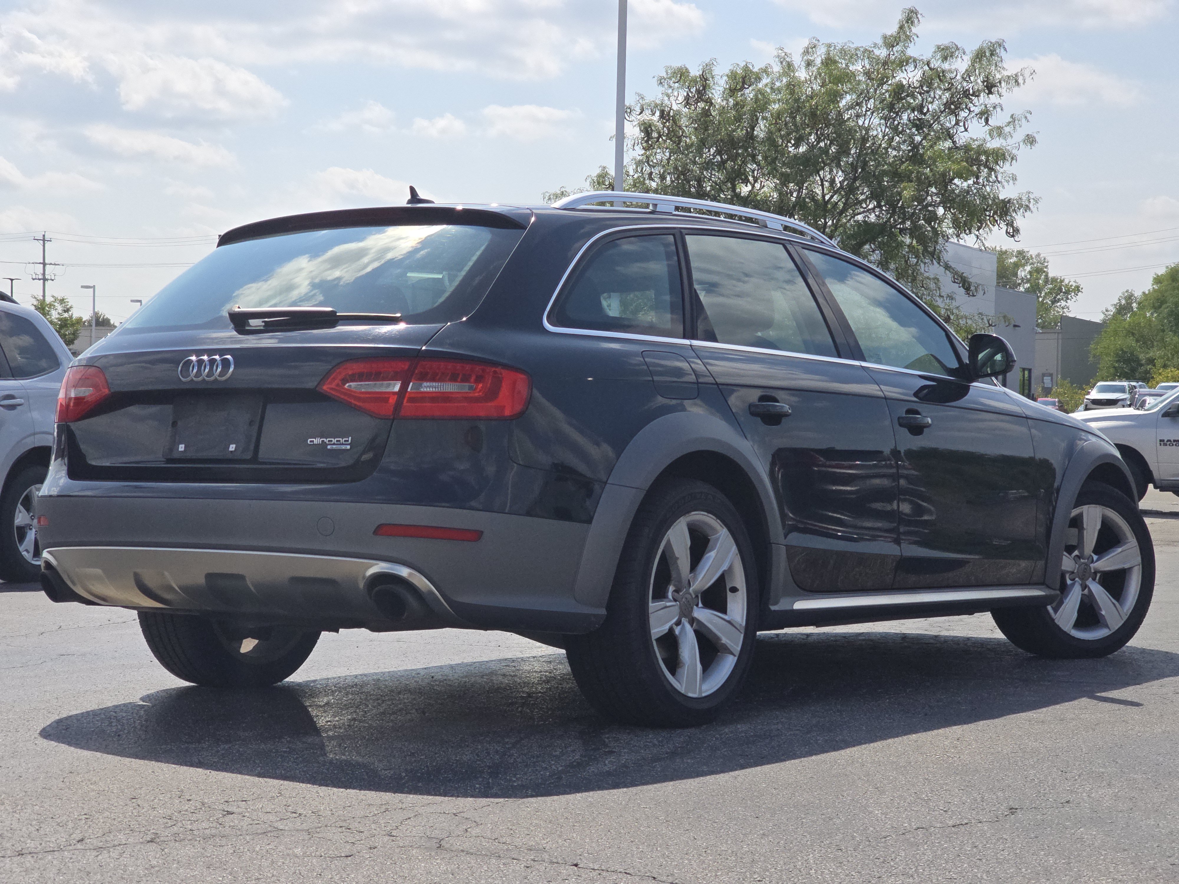 Used 2013 Audi A4 Premium w/ Convenience Pkg AWD/4WD image 4