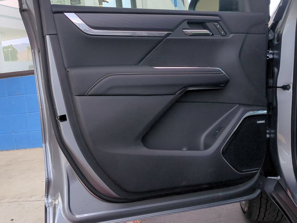 New 2026 GMC Acadia Elevation w/ Black Edition FWD image 21