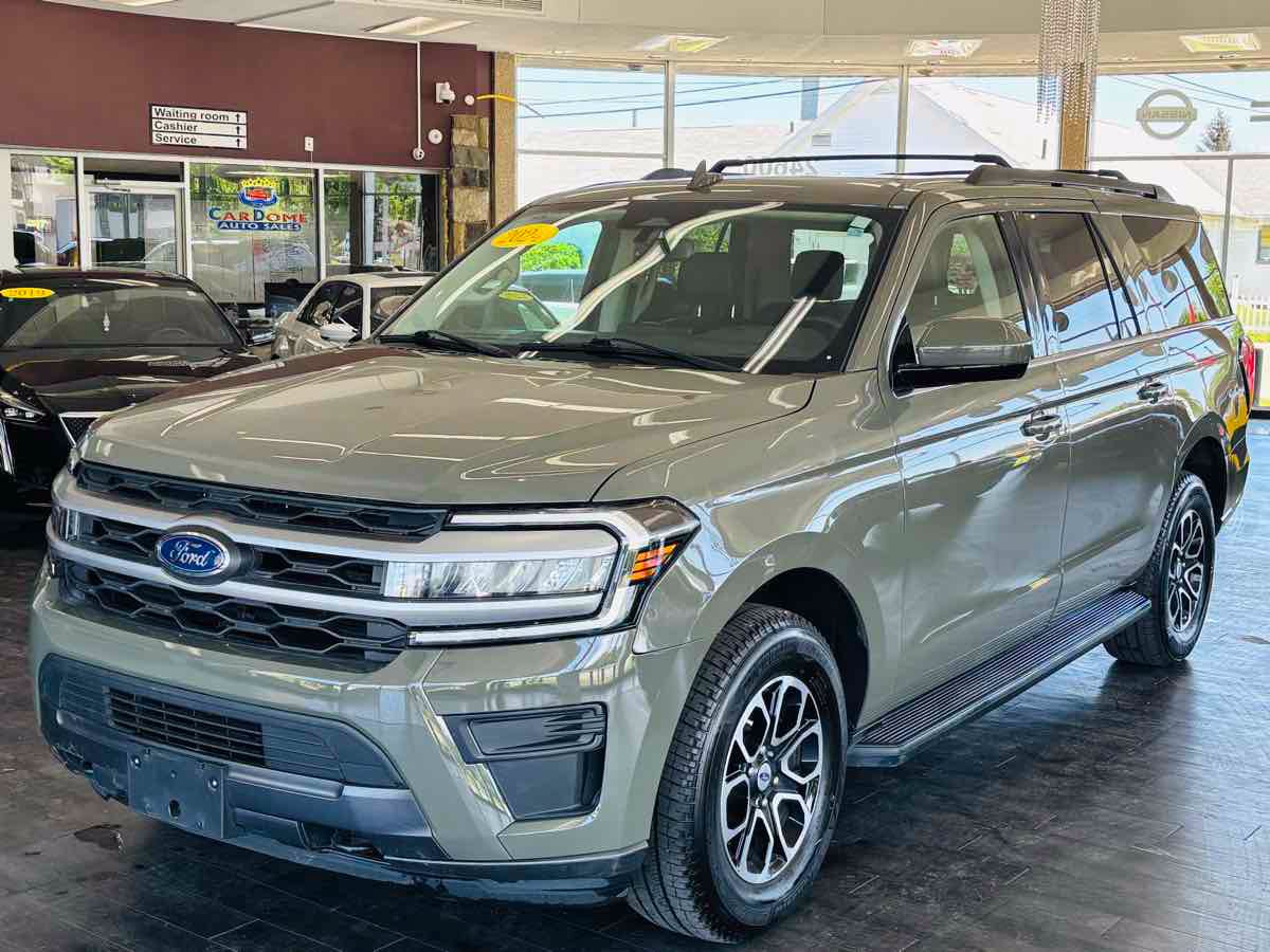 Used 2024 Ford Expedition Max XLT AWD/4WD image 16