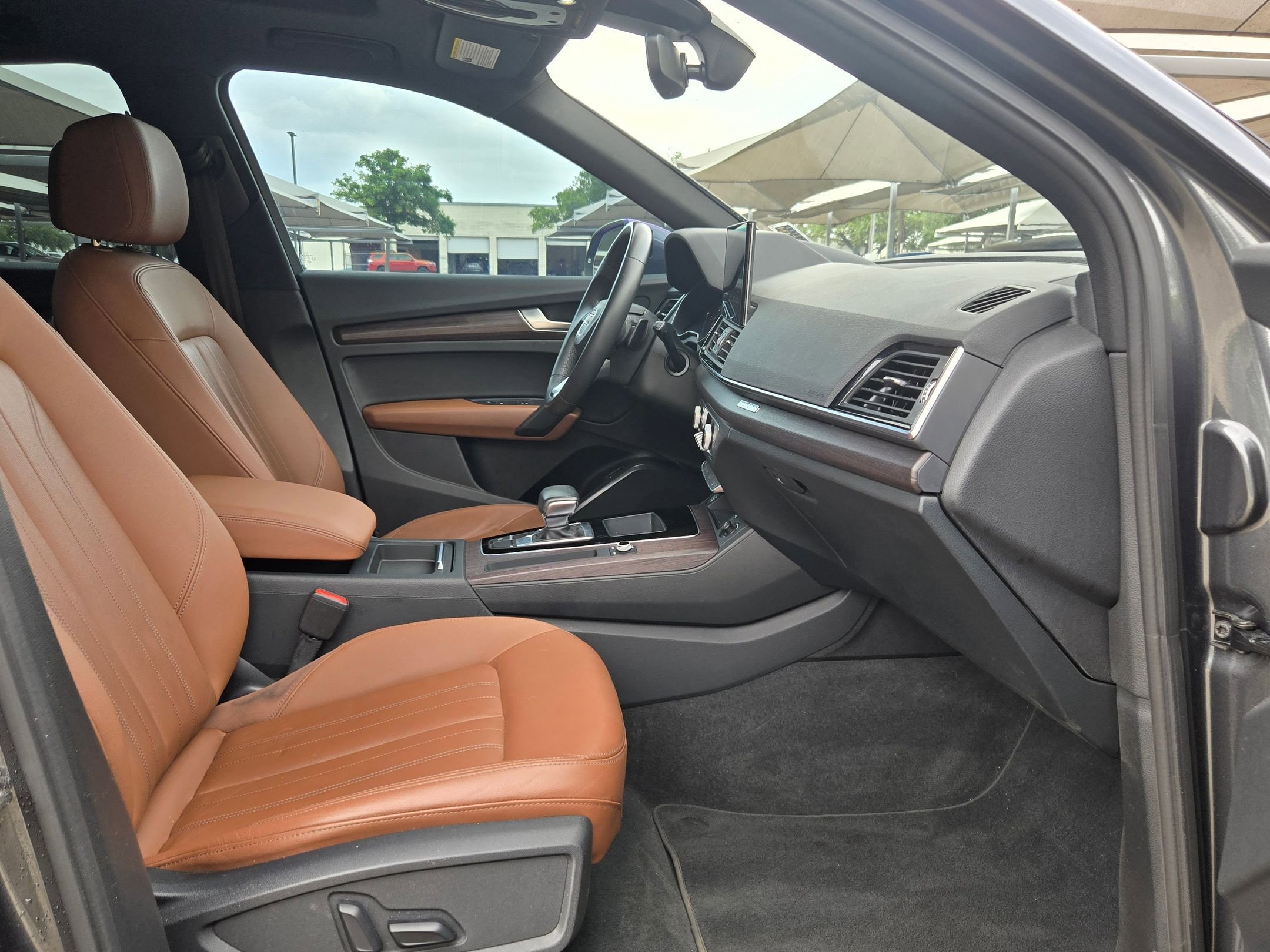 Used 2022 Audi Q5 2.0T Premium w/ Convenience Package image 27