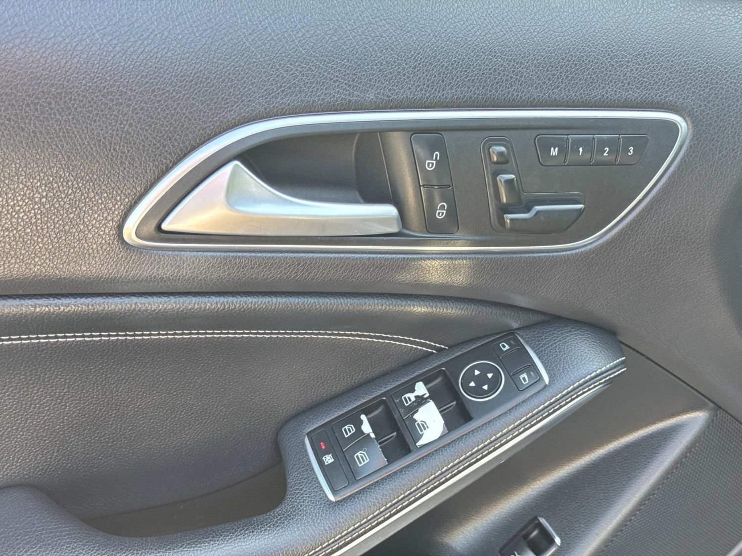 Used 2017 Mercedes-Benz GLA 250 image 30
