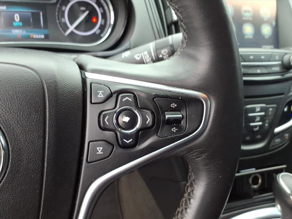 Used 2017 Buick Regal Premium w/ Driver Confidence Package #1 image 28