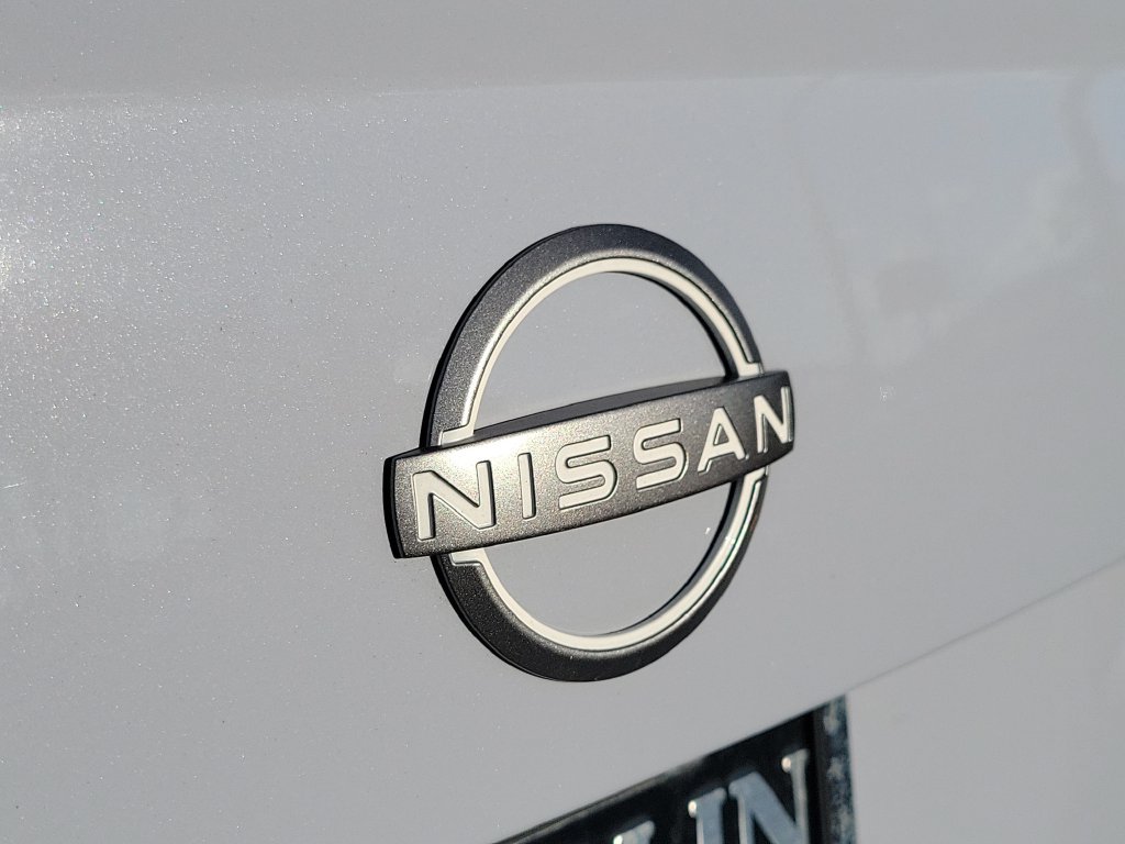 Used 2025 Nissan Versa SV w/ Trunk Package FWD image 6
