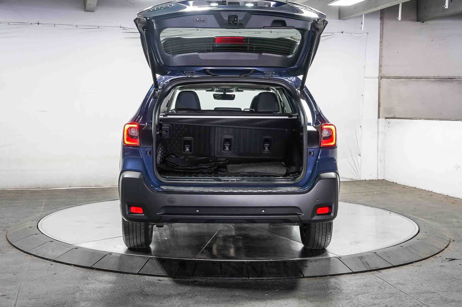 Used 2024 Subaru Outback Onyx Edition AWD/4WD image 27
