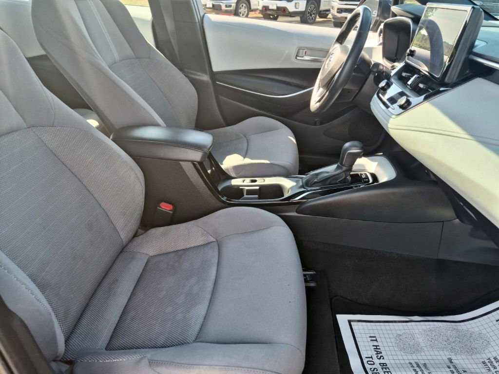 Used 2023 Toyota Corolla SE w/ SE Premium Package FWD image 25