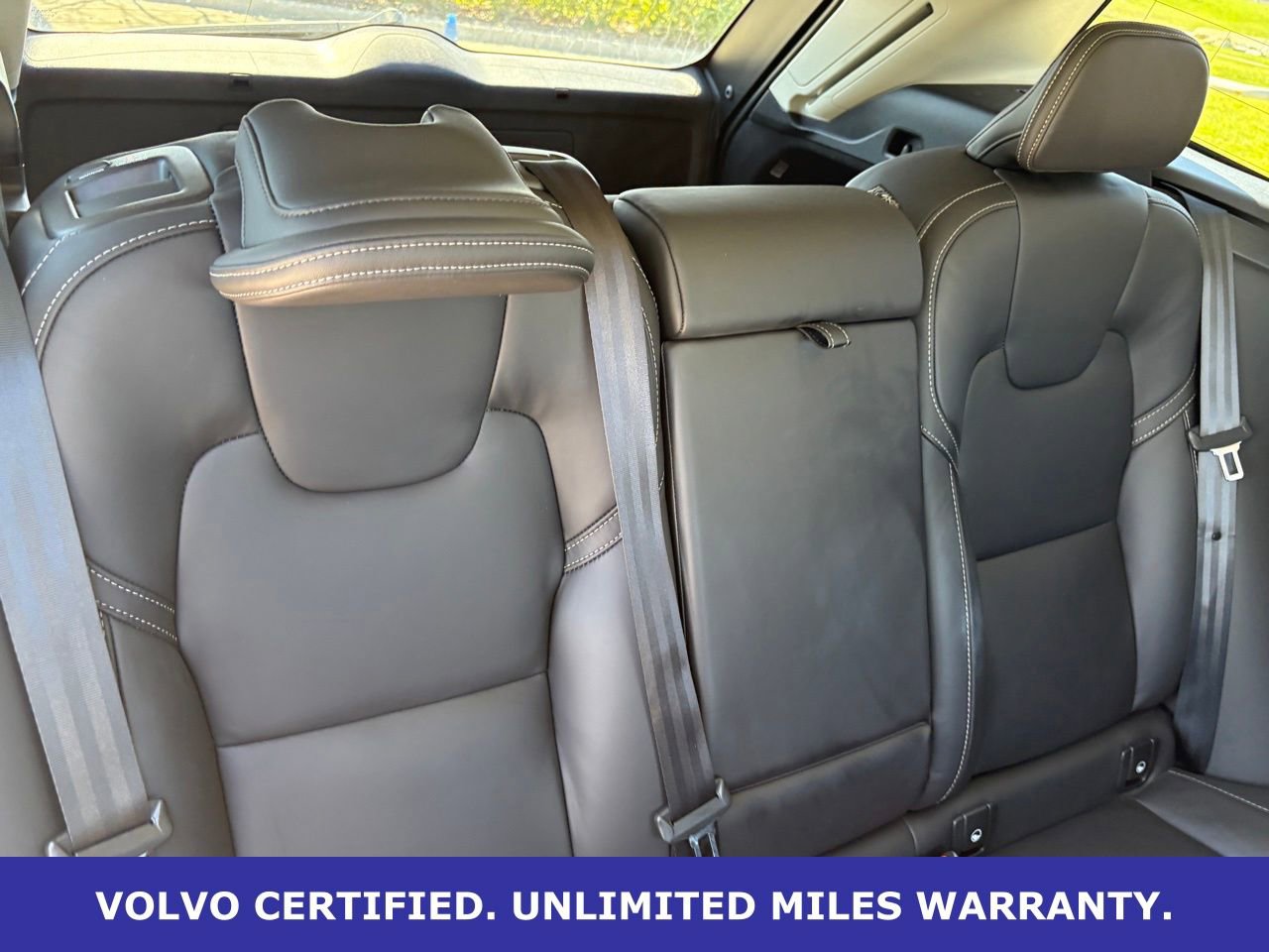 Certified 2024 Volvo XC60 B5 Ultimate image 36