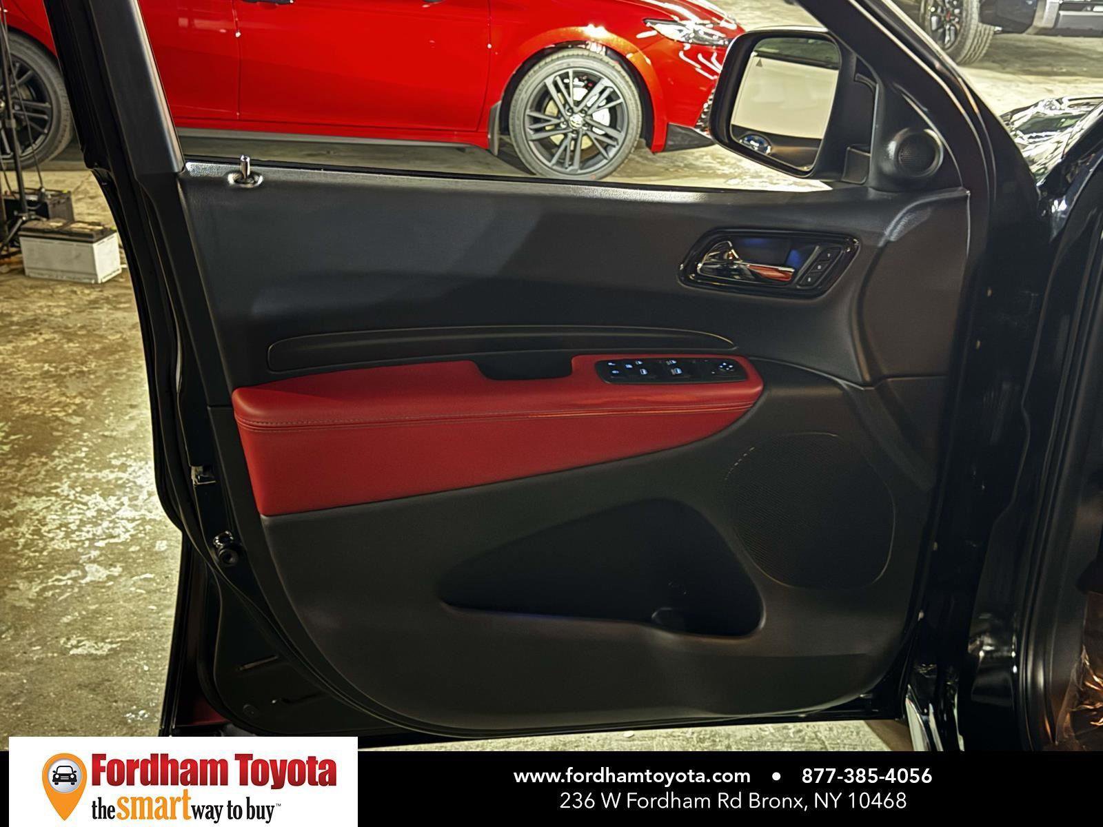 Used 2021 Dodge Durango R/T w/ Blacktop Package AWD/4WD image 16