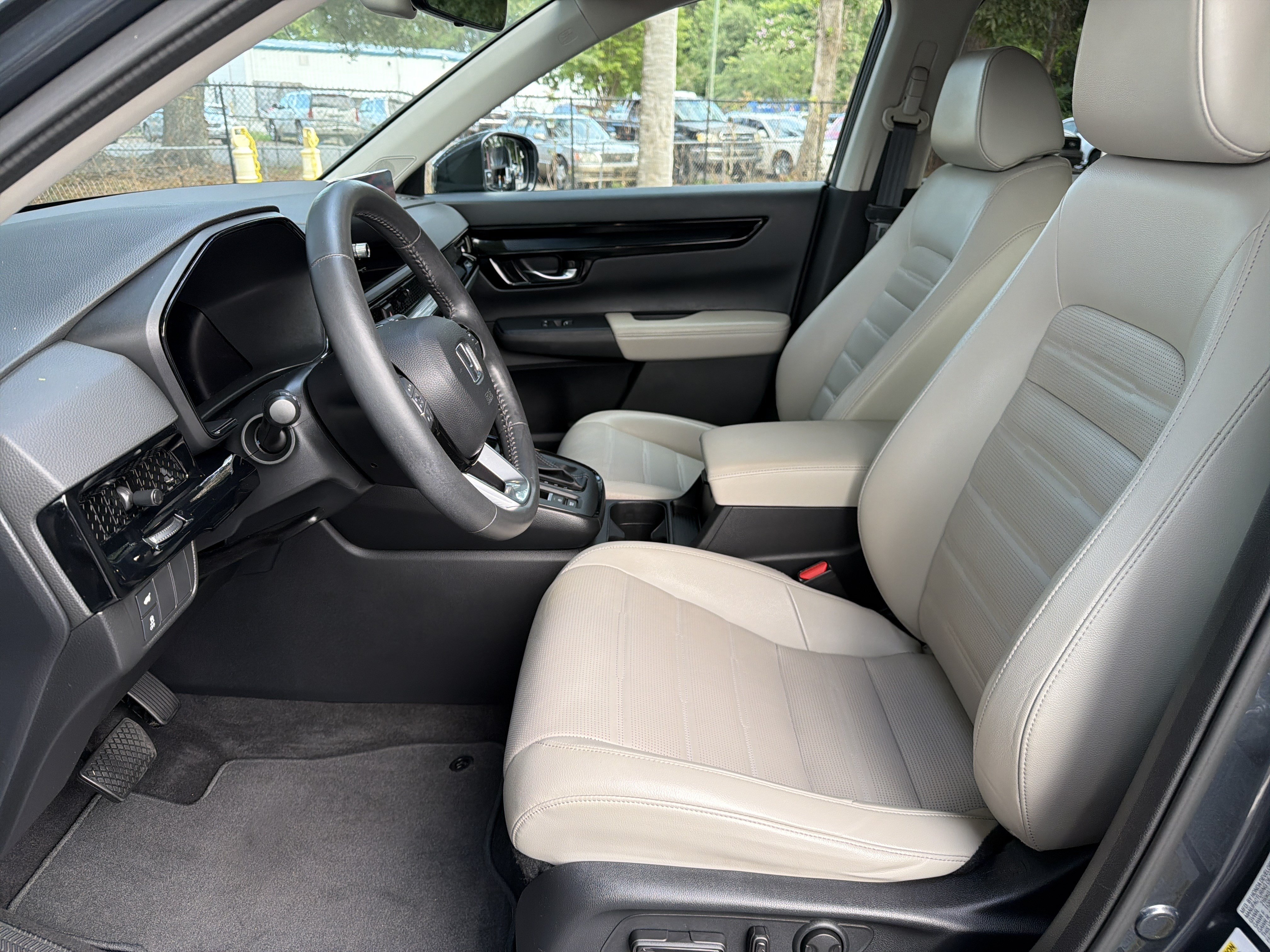 Used 2024 Honda CR-V EX-L image 16