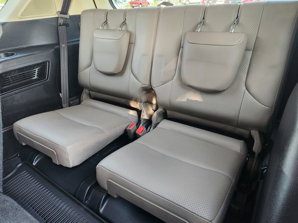 Certified 2023 Lexus GX 460 Luxury w/ Accessory Package AWD/4WD image 33