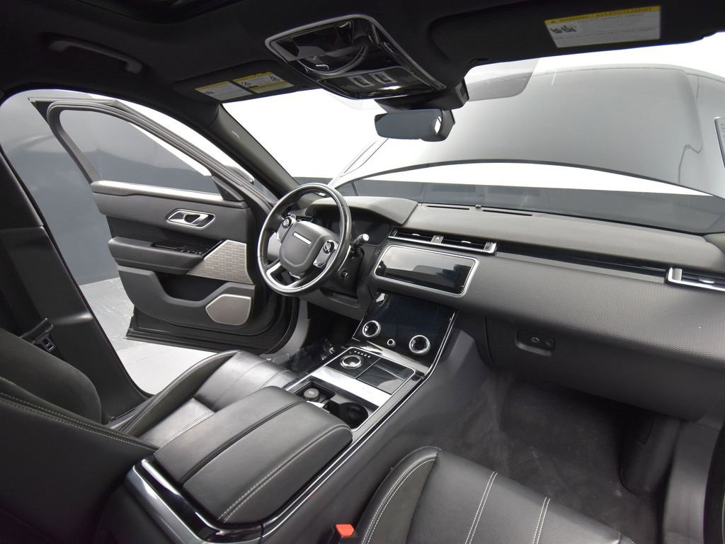 Used 2018 Land Rover Range Rover Velar R-Dynamic SE image 20