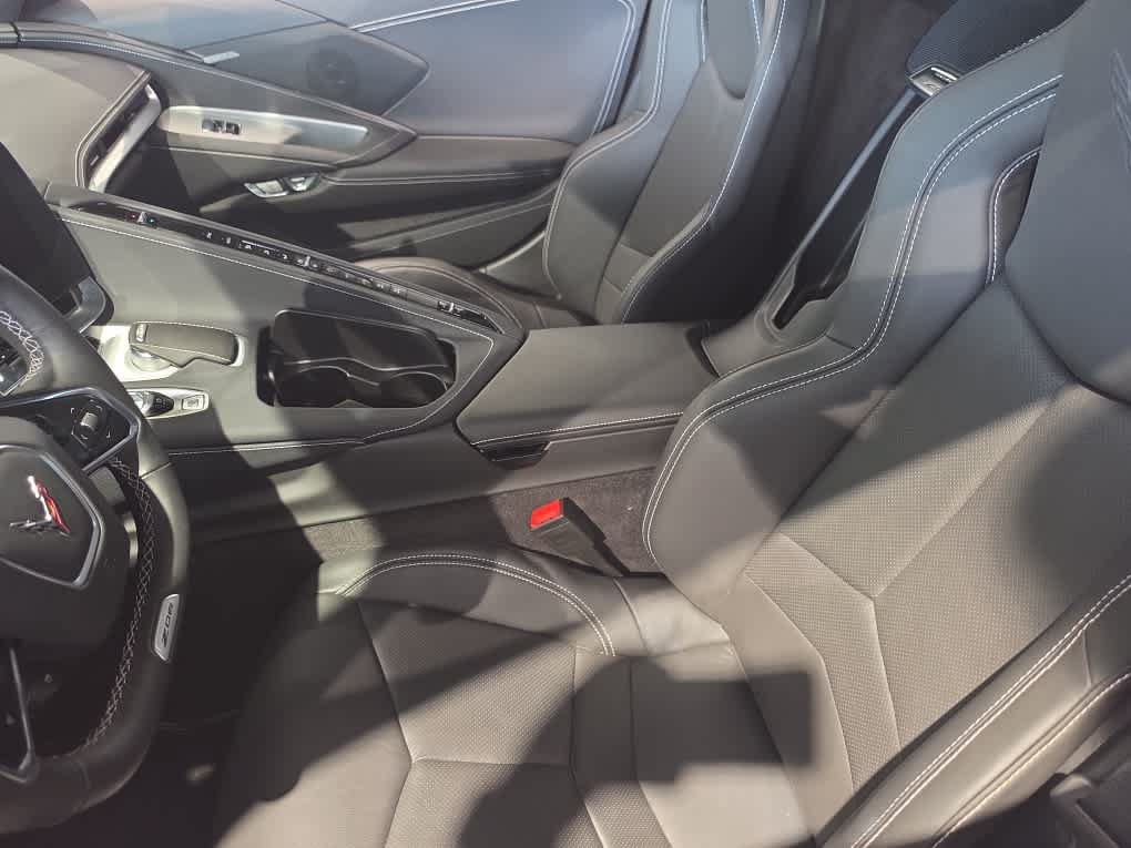 Used 2024 Chevrolet Corvette Z06 RWD image 22