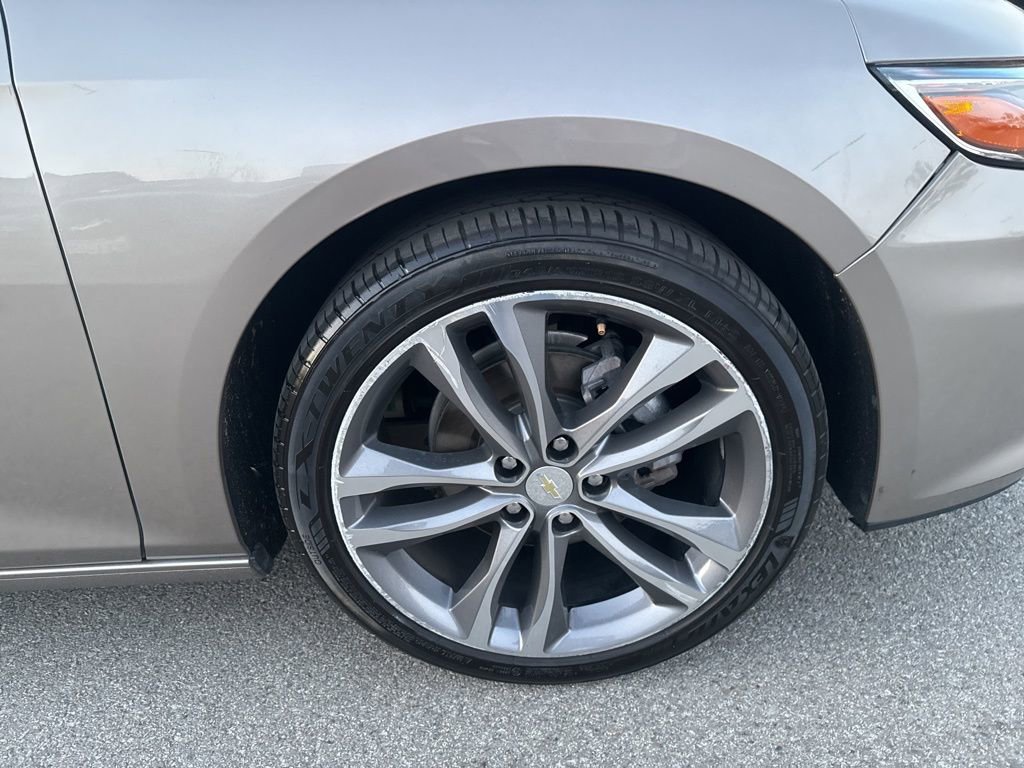 Used 2022 Chevrolet Malibu LT FWD image 10