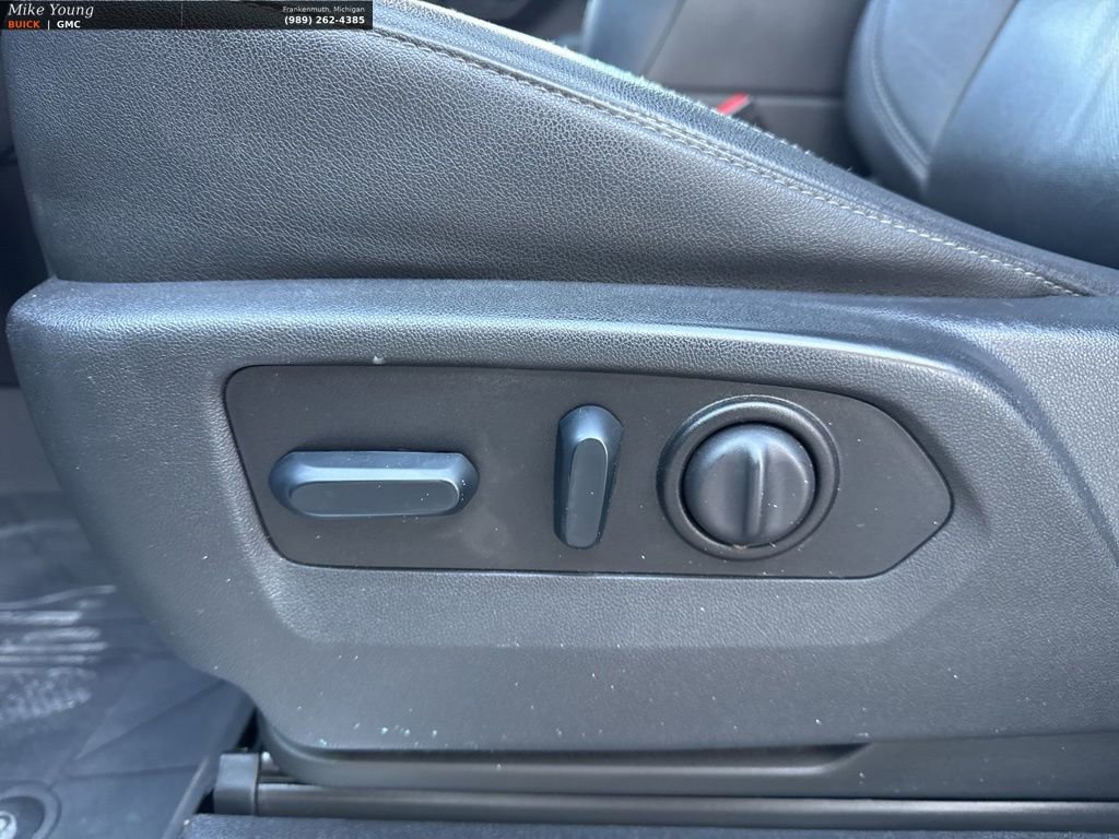 Used 2023 Chevrolet Silverado 3500 LTZ image 16