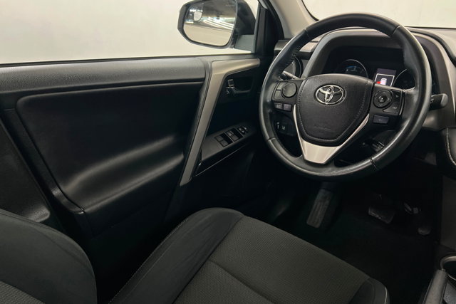 Used 2017 Toyota RAV4 XLE w/ All Weather Liner Package AWD/4WD image 11