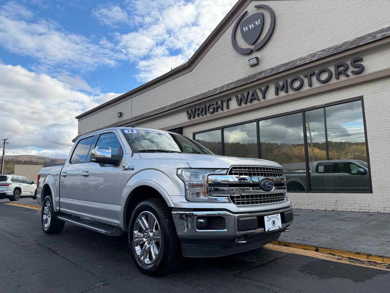 Used 2019 Ford F150 Lariat w/ Equipment Group 502A Luxury