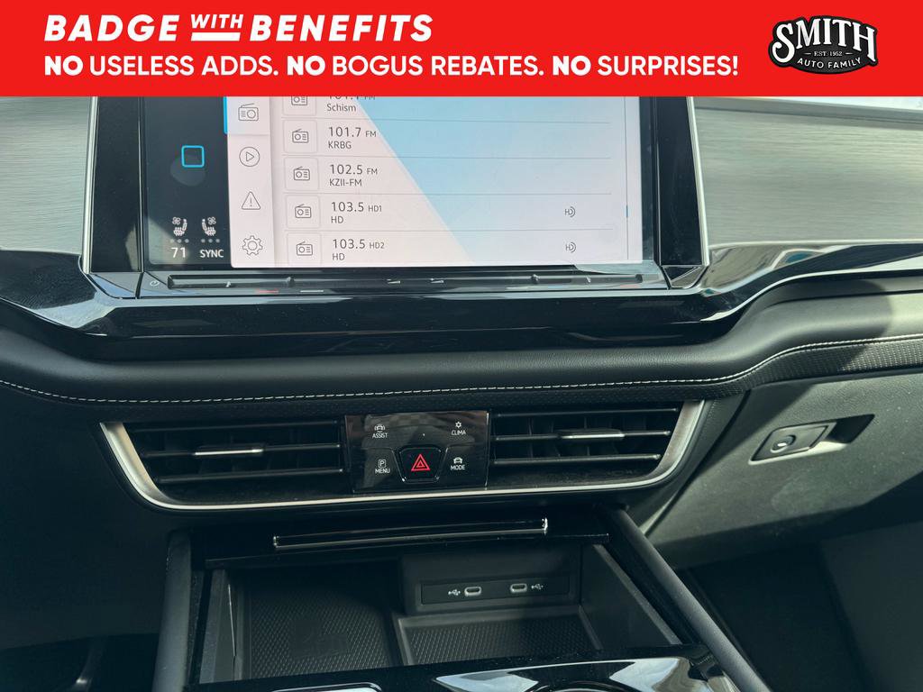 Used 2024 Volkswagen Atlas Cross Sport SE image 12