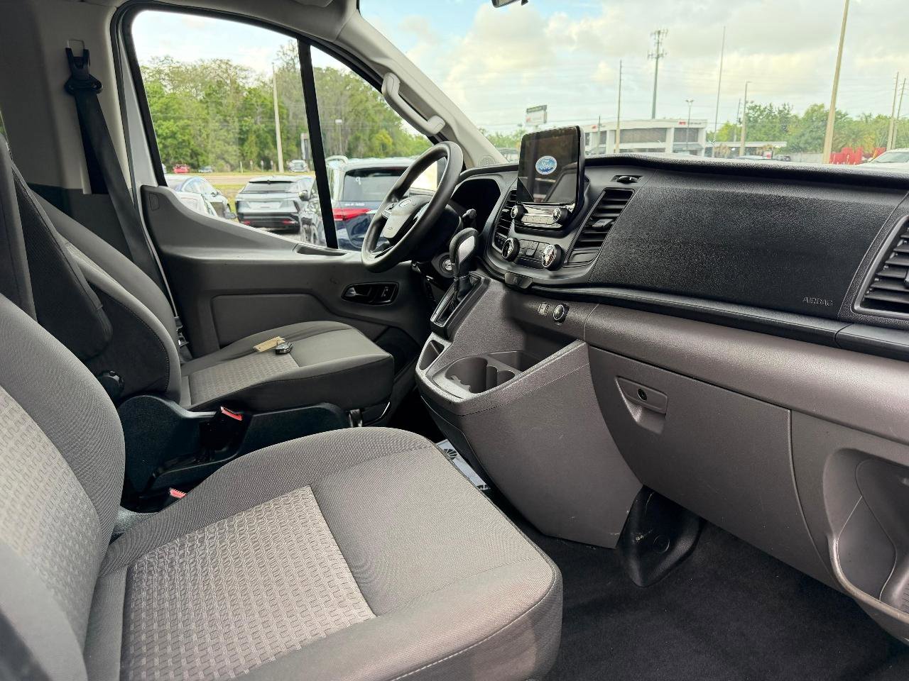 Used 2021 Ford Transit 350 XLT image 8