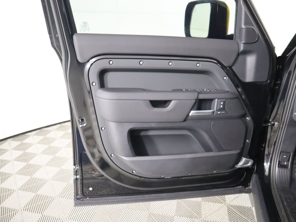 New 2026 Land Rover Defender 110 S image 25