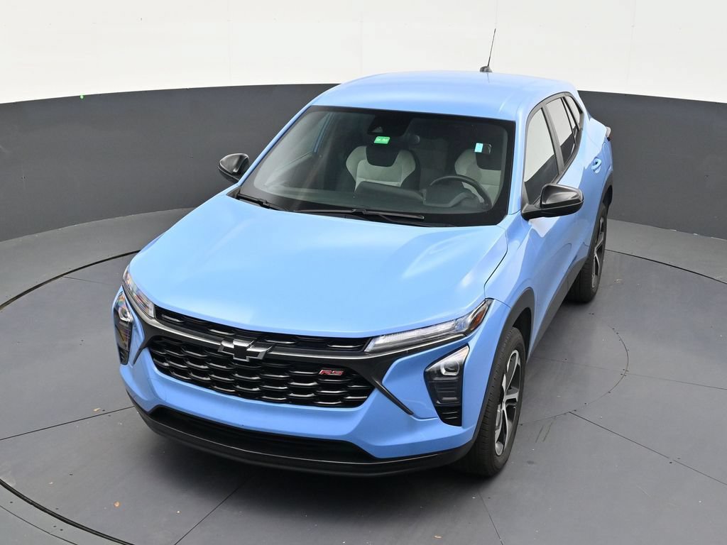 Used 2024 Chevrolet Trax RS w/ Driver Confidence Package FWD image 18