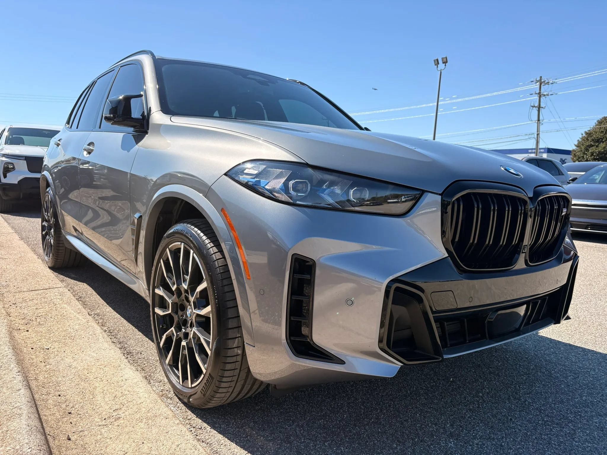 Used 2024 BMW X5 M60i w/ Climate Comfort Package AWD/4WD image 25