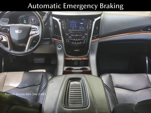 Used 2020 Cadillac Escalade Luxury AWD/4WD image 16