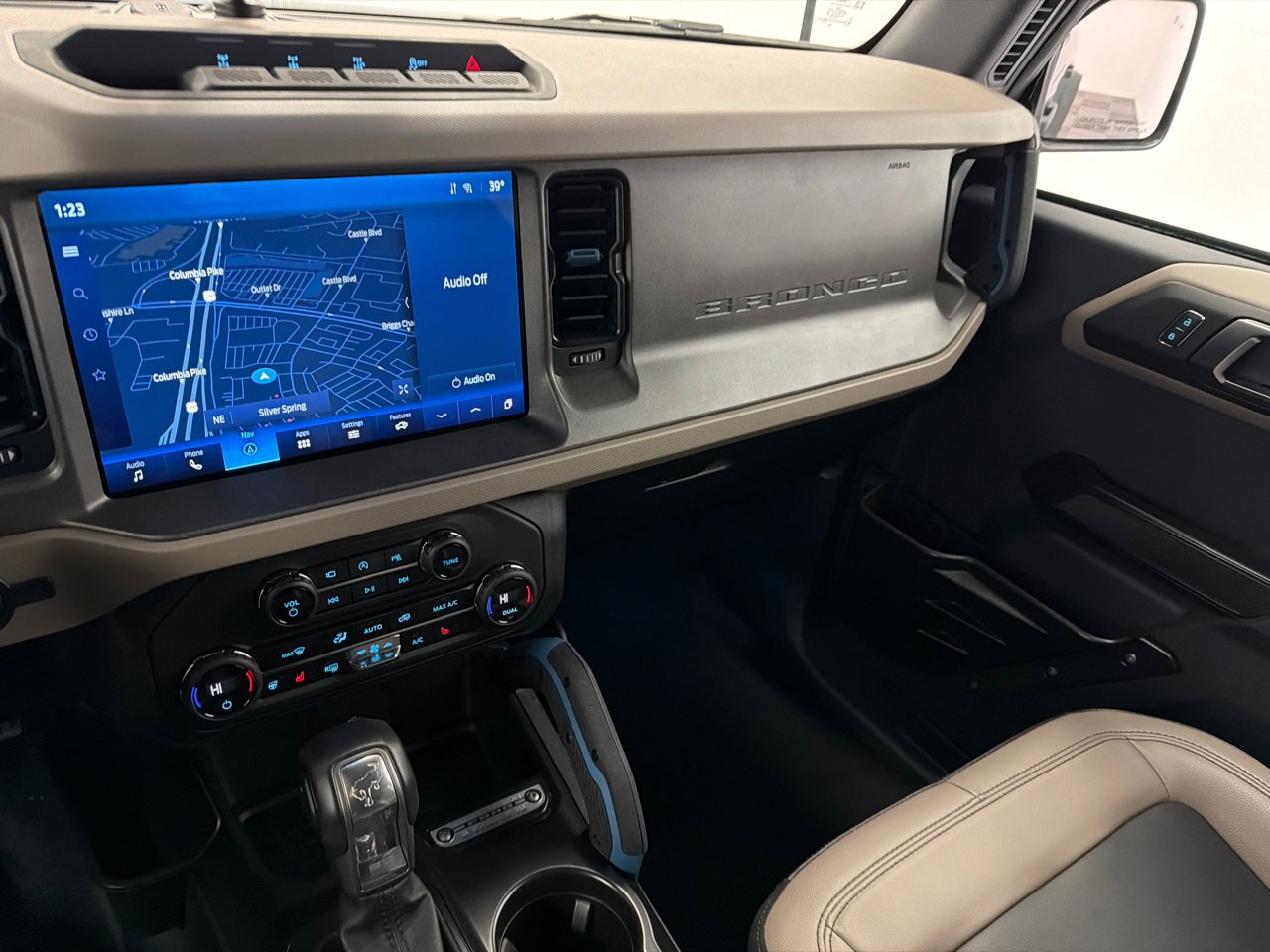 Used 2024 Ford Bronco Wildtrak image 24