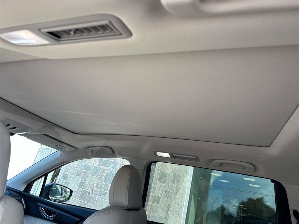 New 2025 Subaru Ascent Limited image 9