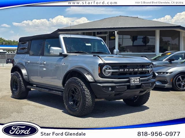 Used 2023 Ford Bronco Outer Banks AWD/4WD image 1