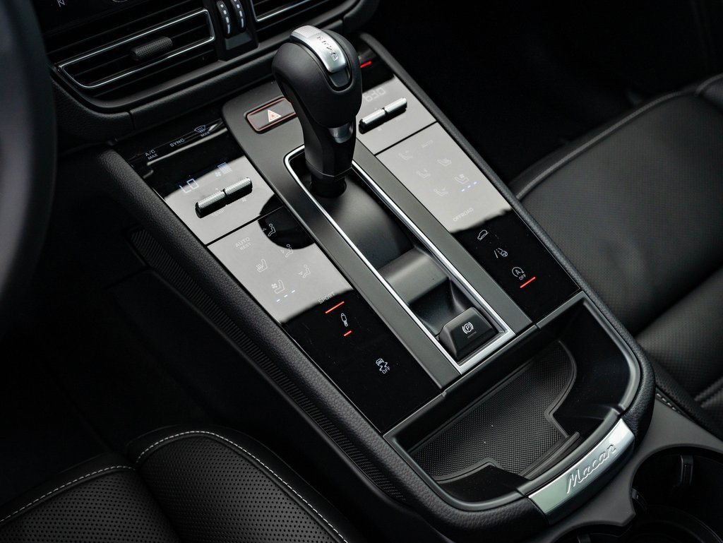 New 2026 Porsche Macan S image 40