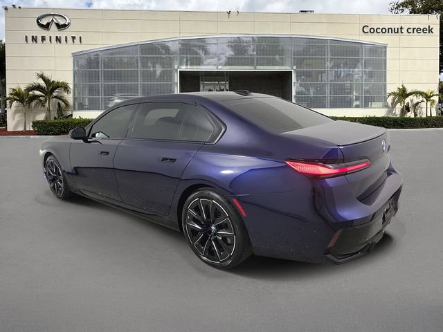 Used 2023 BMW 740i RWD image 3