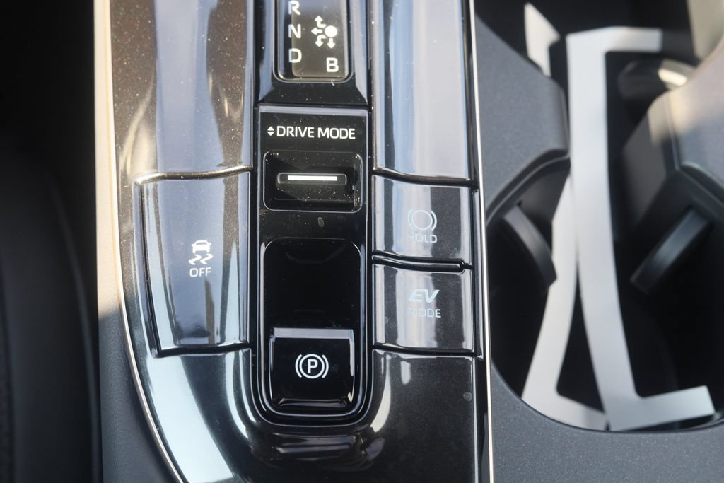 New 2026 Toyota Crown AWD/4WD image 11