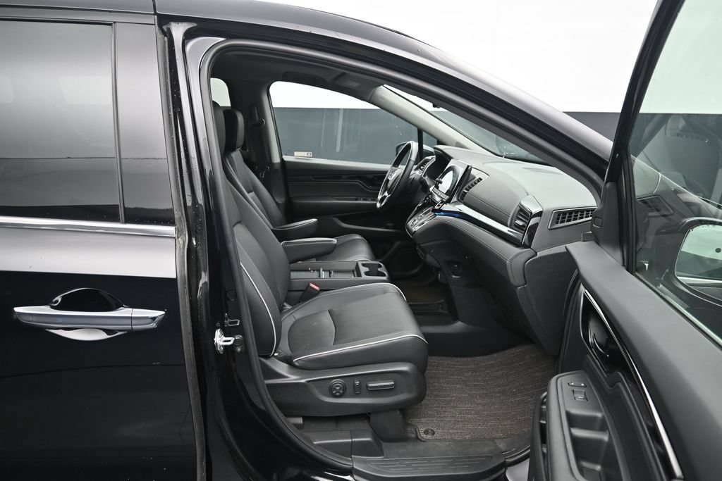 Used 2024 Honda Odyssey Elite image 11