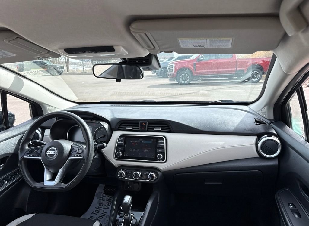 Used 2021 Nissan Versa SV image 24
