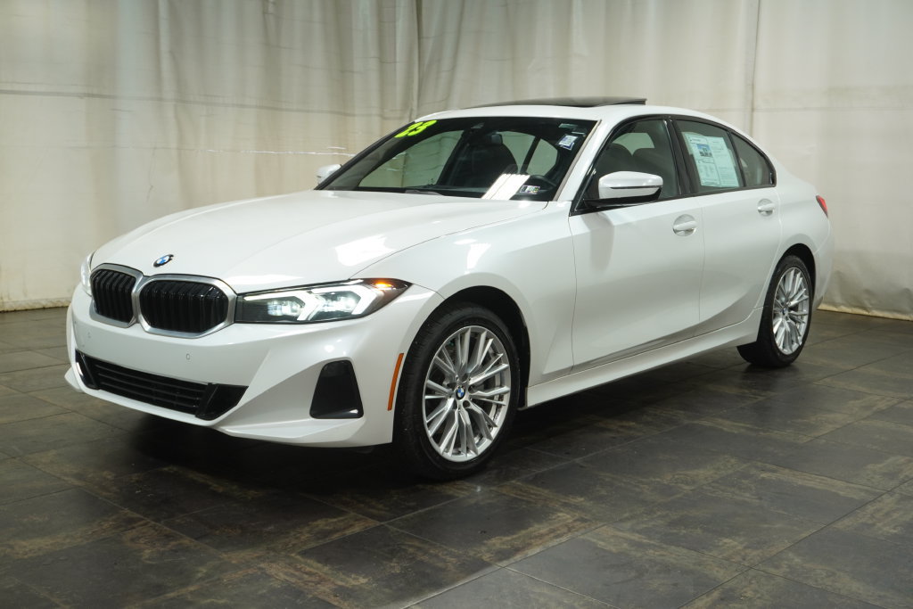 Used 2023 BMW 330i xDrive Sedan w/ Driving Assistance Package AWD/4WD image 2
