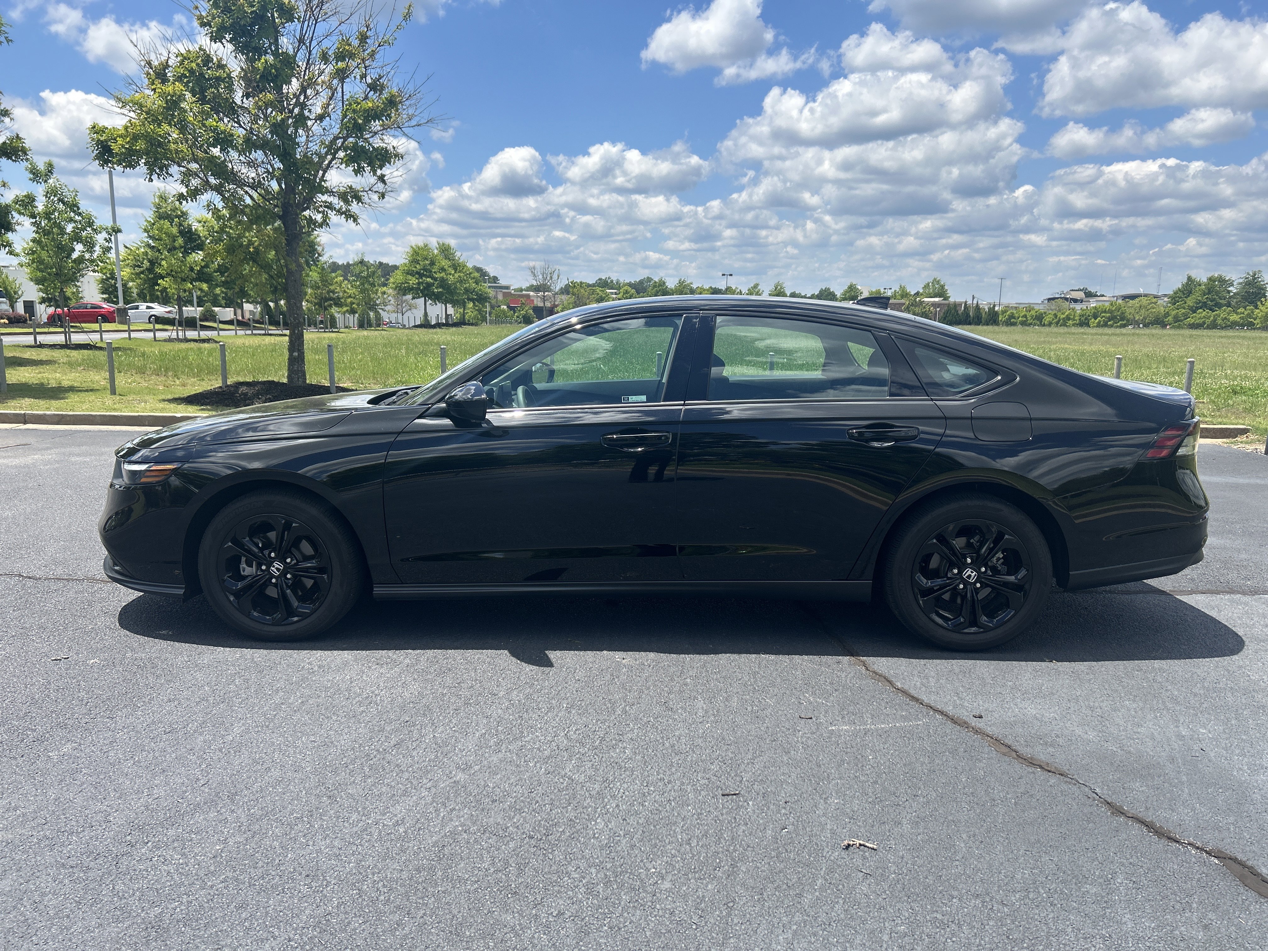 Certified 2025 Honda Accord SE image 6