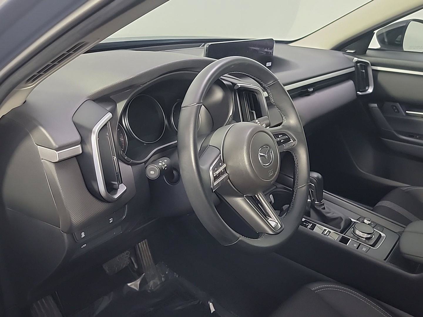 Used 2025 MAZDA CX-50 AWD 2.5 S w/ Premium Package image 17