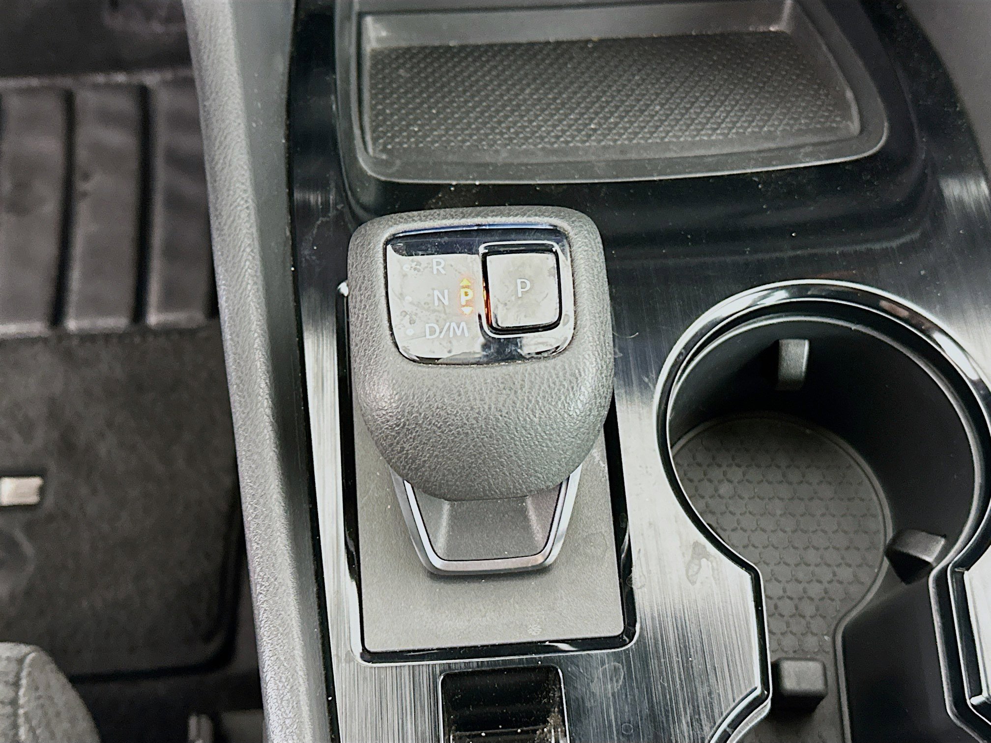 Used 2023 Nissan Rogue SV image 23