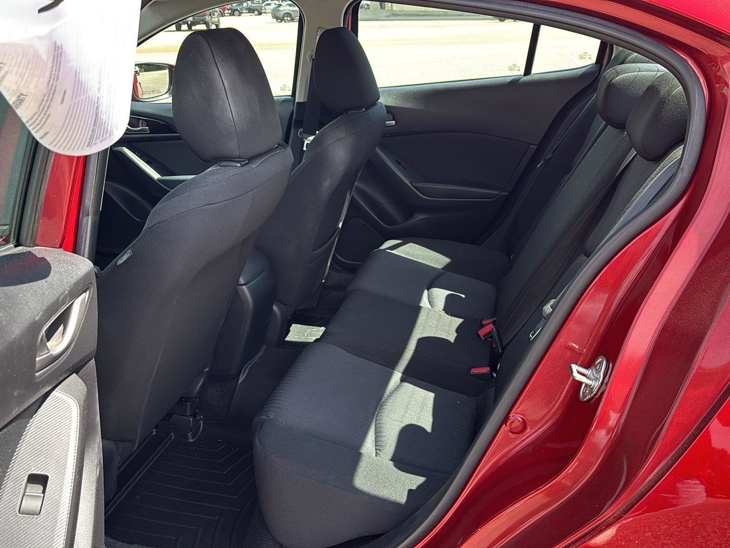 Used 2015 MAZDA MAZDA3 i Sport FWD image 8